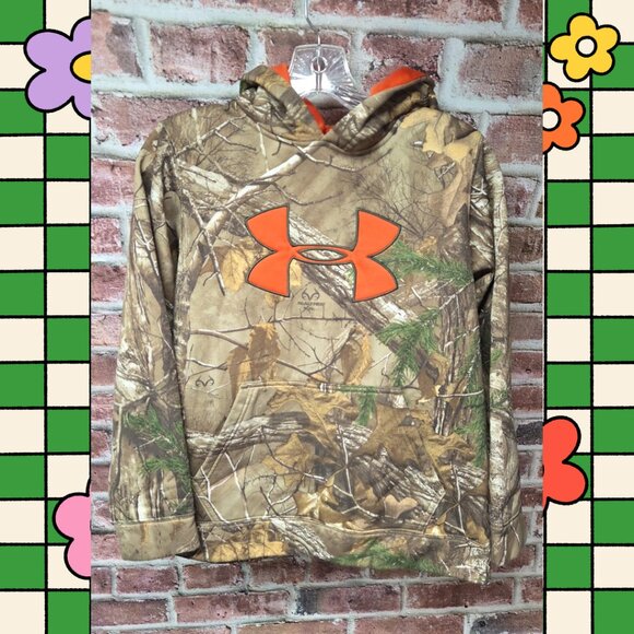 UNDER ARMOUR Kids Small Camo - Picture 1 of 4